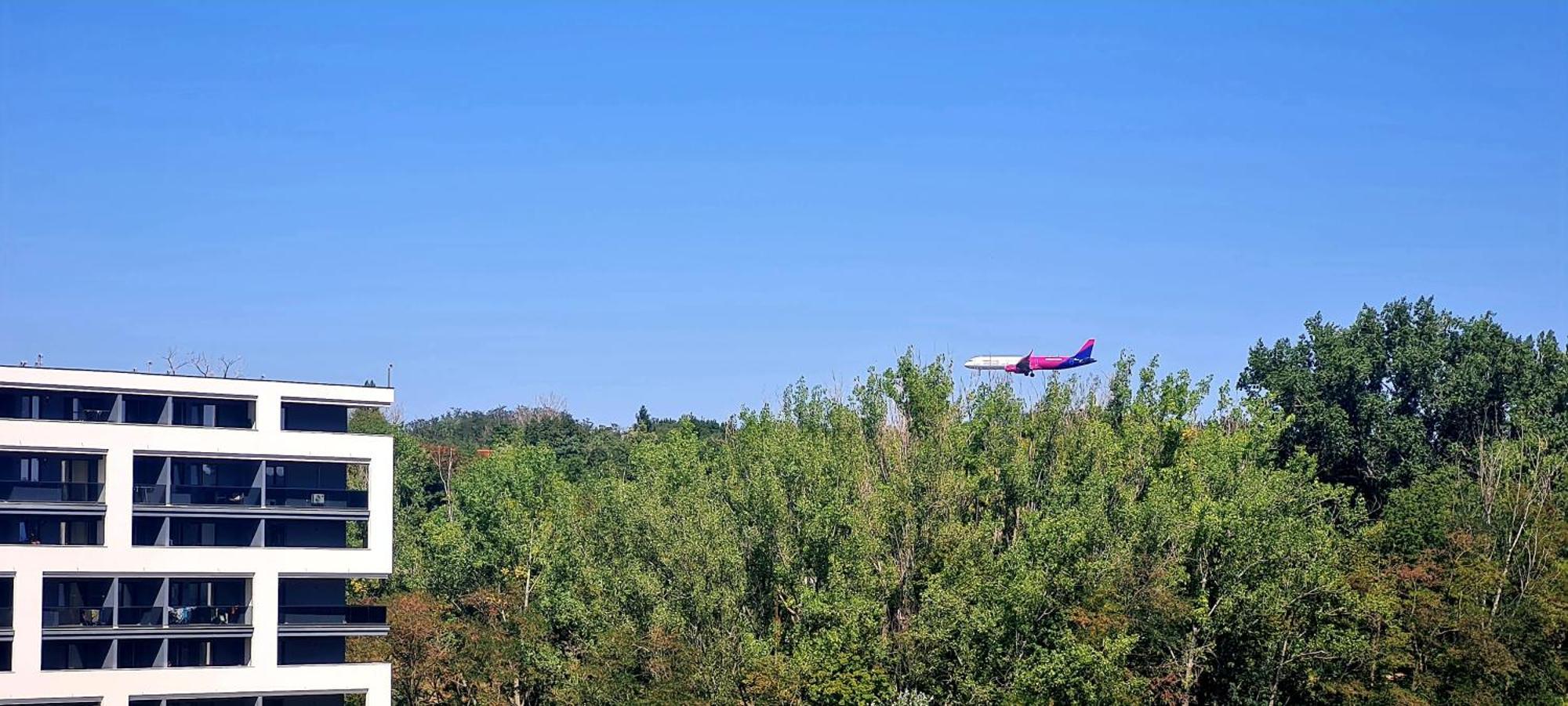 Appartamento Penthouse View Aeroport Iasi 2 Esterno foto